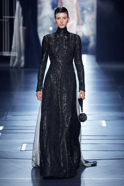Look 5